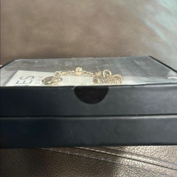 Jones New York Gold Charm Bracelet New - Picture 3 of 4
